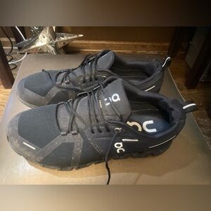 On Cloud 5 Waterproof Men’s US size 9.5